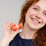 Anwendung dōTERRA On Guard™ Stick + Echinacea am Nacken